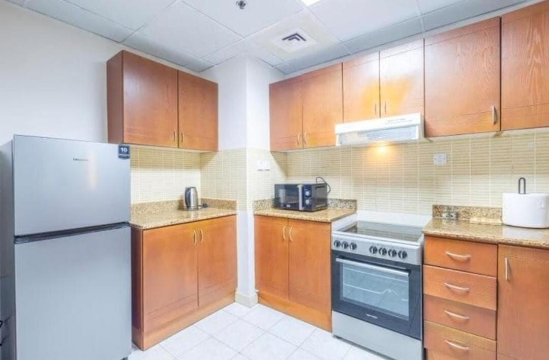 Beautiful 1bedroom In Jlt Apartment *